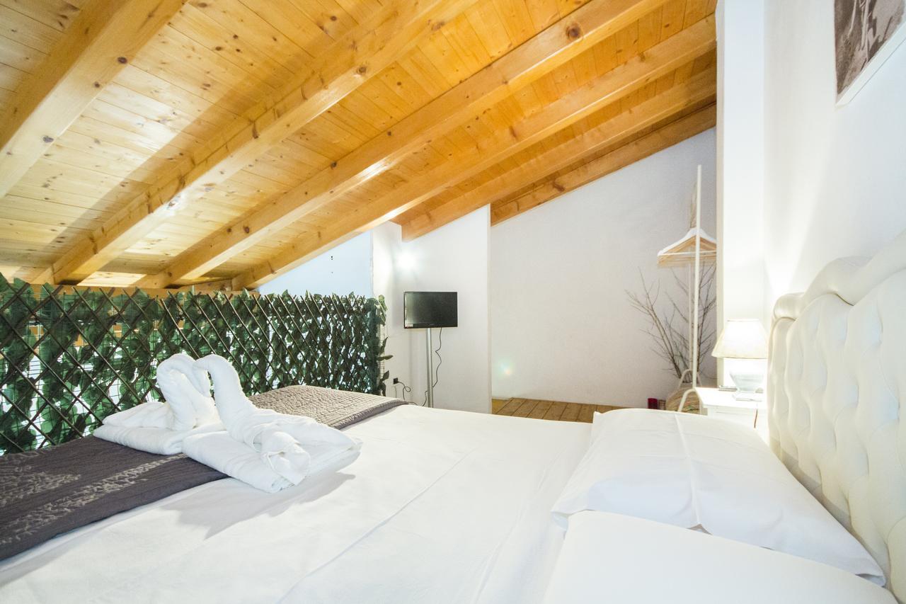 Soleluna Apartments - By Relais Di Giada Lake Como Екстер'єр фото