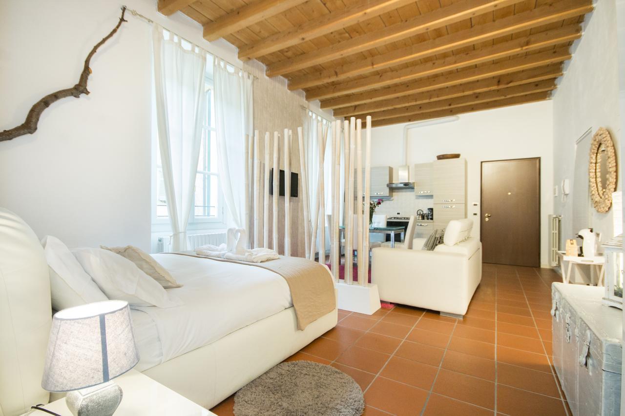 Soleluna Apartments - By Relais Di Giada Lake Como Екстер'єр фото